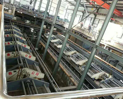 東鑫昶洗煤設(shè)備簡述，怎樣減少洗煤機(jī)械運(yùn)行中的磨損？